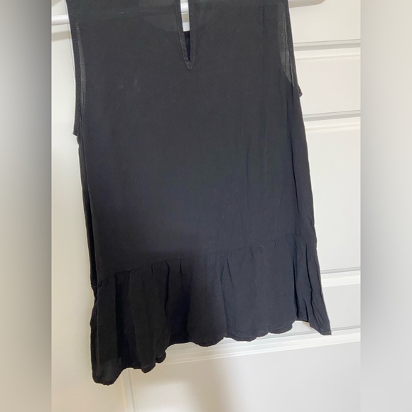 H&M BLACK SLEEVELESS PEPLUM TOP - Picture 5 of 9